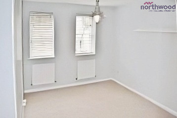 3 bedroom Terraced House to let in Churchward Gardens, Hedge End, Southampton, SO30
