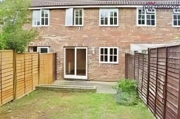 3 bedroom Terraced House to let in Churchward Gardens, Hedge End, Southampton, SO30