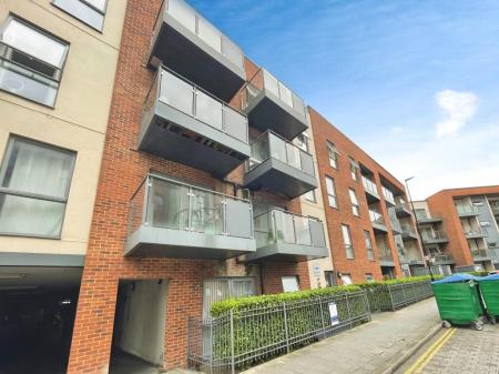 1 bedroom Flat to let in Ledbury House, Woolston, SO19