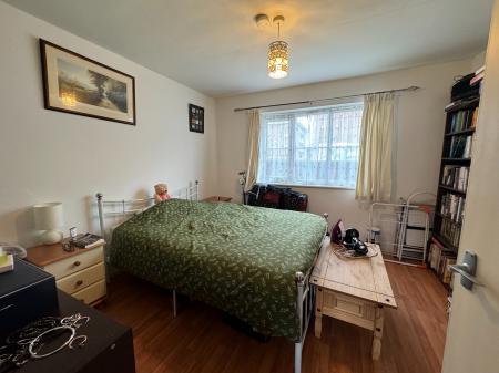 1 bedroom Ground floor flat to let in Brunel Road, SO15