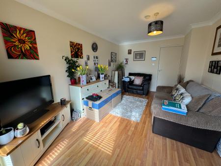 1 bedroom Ground floor flat to let in Brunel Road, SO15