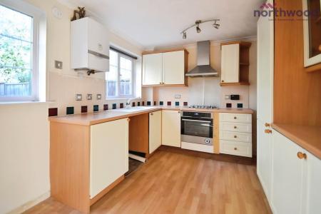 2 bedroom Terraced House to let in Stirling Crescent, Hedge End, SO30