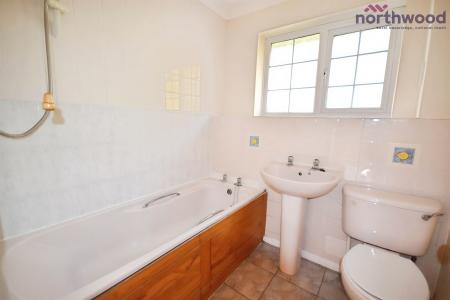 2 bedroom Terraced House to let in Stirling Crescent, Hedge End, SO30