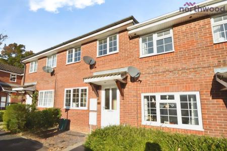 2 bedroom Terraced House to let in Stirling Crescent, Hedge End, SO30