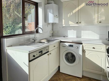 3 bedroom Semi-detached house to let in Conference Drive, Locks Heath, SO31