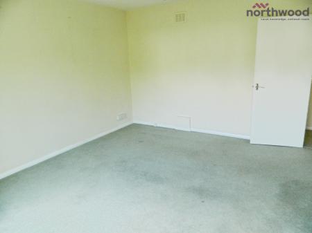 2 bedroom Flat to let in Kings Way, Eastleigh, SO53