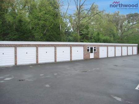 2 bedroom Flat to let in Kings Way, Eastleigh, SO53