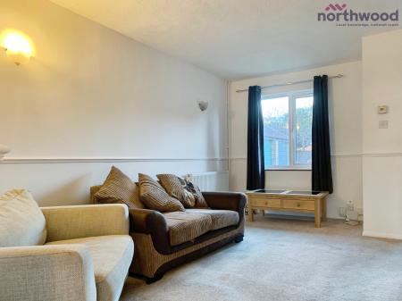 2 bedroom Semi-detached house to let in Monnow Gardens, West End, SO18
