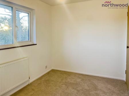 2 bedroom Semi-detached house to let in Monnow Gardens, West End, SO18