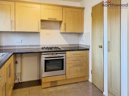 2 bedroom Semi-detached house to let in Monnow Gardens, West End, SO18