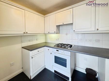 2 bedroom Flat to let in Pacific Close, SO14