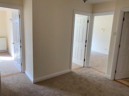 2 bedroom Flat to let in Pacific Close, SO14