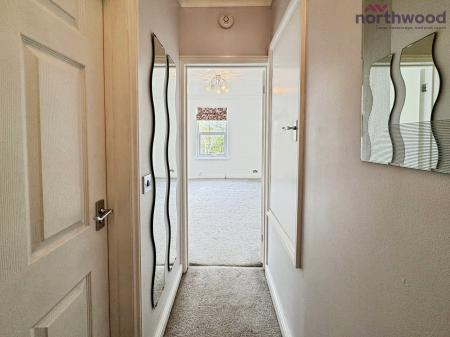 1 bedroom Studio flat to let in Portswood Road, SO17