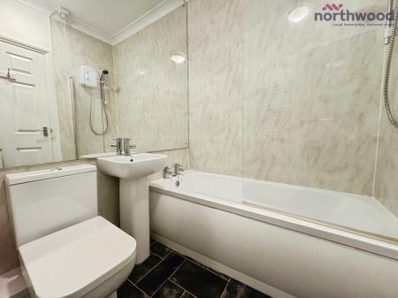 1 bedroom Studio flat to let in Portswood Road, SO17