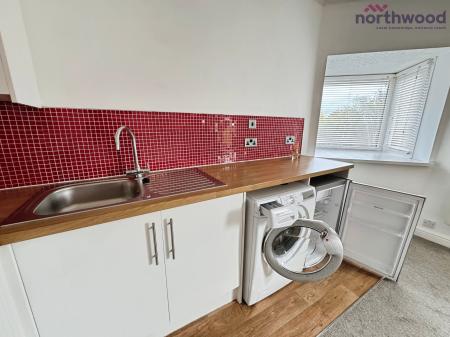 1 bedroom Studio flat to let in Portswood Road, SO17