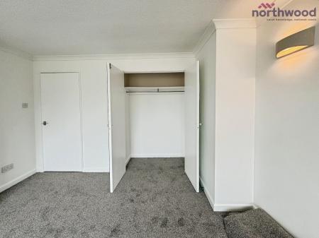2 bedroom Flat to let in Elm Court, Westwood Road, SO17