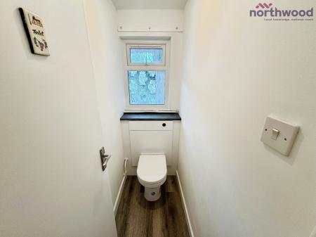 2 bedroom Flat to let in Elm Court, Westwood Road, SO17