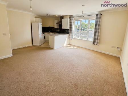 2 bedroom Flat to let in Rostron Close, West End, SO18