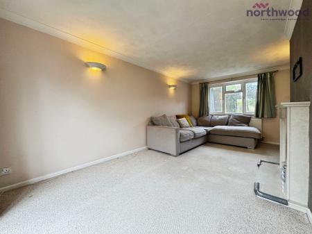 3 bedroom Semi-detached house to let in Greywell Avenue, SO16
