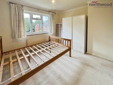 3 bedroom Semi-detached house to let in Greywell Avenue, SO16