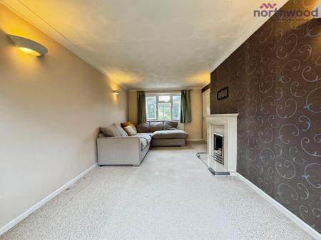 3 bedroom Semi-detached house to let in Greywell Avenue, SO16