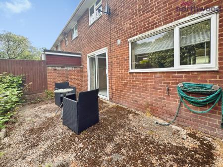 3 bedroom Semi-detached house to let in Greywell Avenue, SO16
