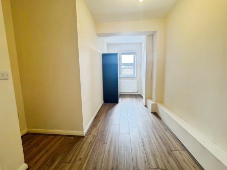 2 bedroom Flat to let in Doncaster Road, Eastleigh, SO50