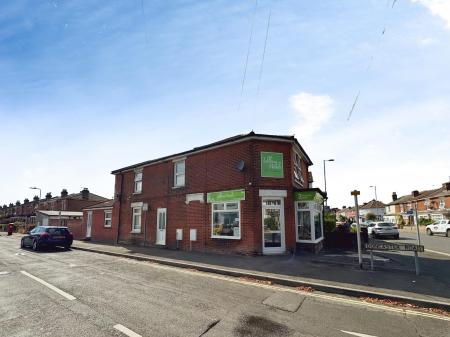 2 bedroom Flat to let in Doncaster Road, Eastleigh, SO50