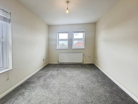 2 bedroom Flat to let in Doncaster Road, Eastleigh, SO50