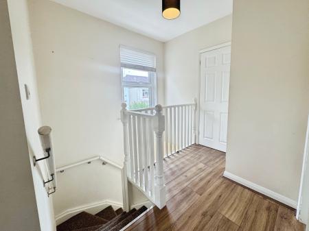 2 bedroom Flat to let in Doncaster Road, Eastleigh, SO50