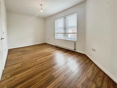 2 bedroom Flat to let in Doncaster Road, Eastleigh, SO50