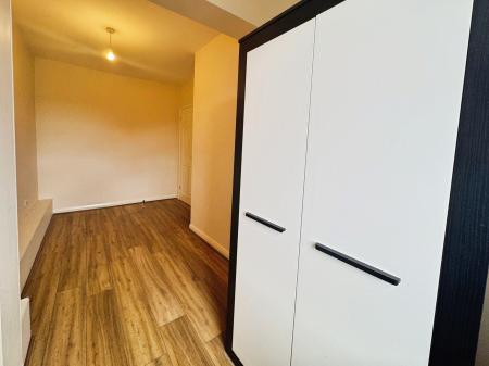 2 bedroom Flat to let in Doncaster Road, Eastleigh, SO50