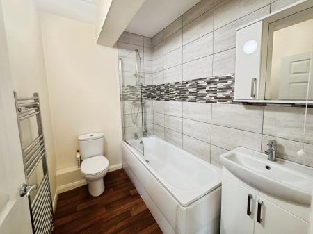 2 bedroom Flat to let in Doncaster Road, Eastleigh, SO50