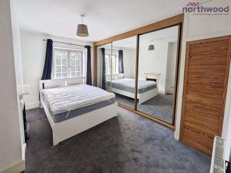 2 bedroom Semi-detached house to let in Moorgreen Road, West End, SO30