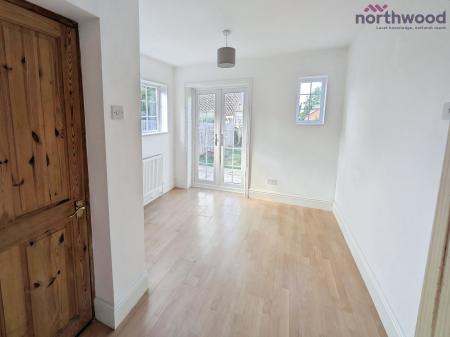 2 bedroom Semi-detached house to let in Moorgreen Road, West End, SO30