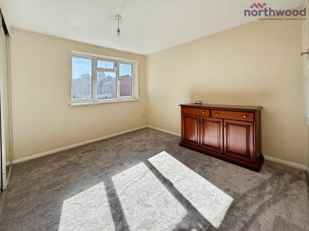 2 bedroom Semi-detached house to let in Lynn Close, West End, SO18