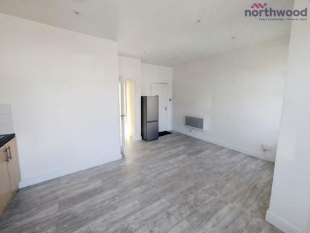 1 bedroom Flat to let in Cobbett Road, Bitterne, SO18
