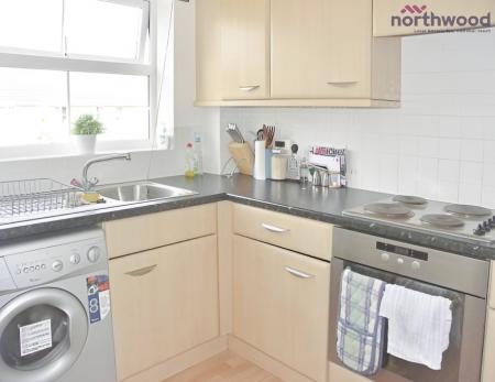 2 bedroom Flat to let in Drum Road, Eastleigh, SO50