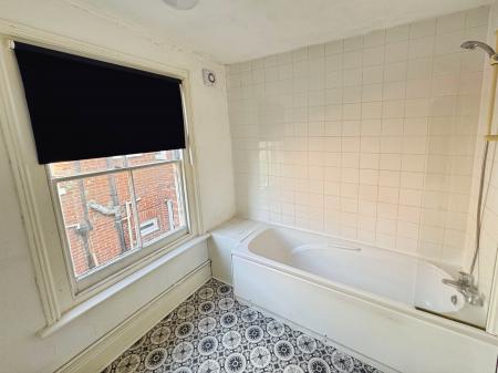 3 bedroom Terraced House to let in Atherley Road, Southampton, SO15