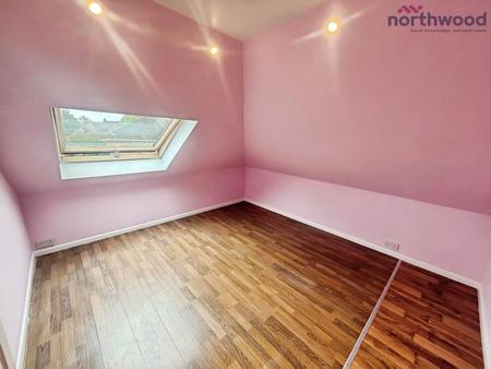 4 bedroom Maisonette to let in Kings Close, SO43 7AG