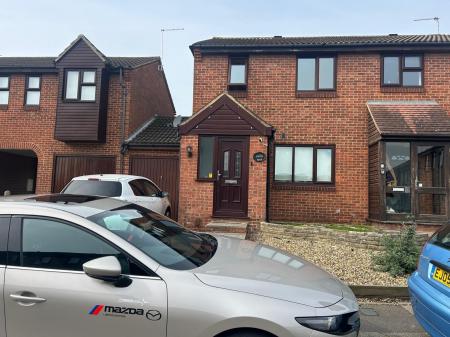 3 bedroom Terraced House to let in The Bentleys, Eastwood, SS2