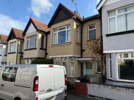3 bedroom Terraced House to let in Tintern Avenue, Westcliff-on-Sea, SS0