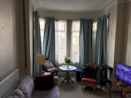 3 bedroom Terraced House to let in Tintern Avenue, Westcliff-on-Sea, SS0