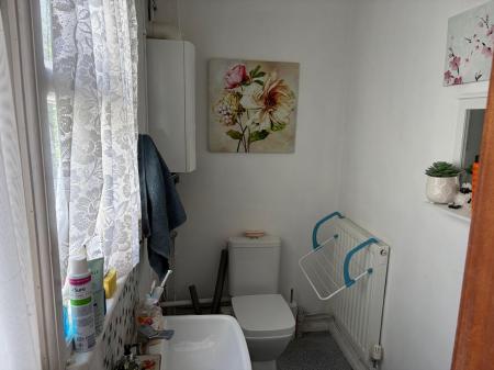 3 bedroom Terraced House to let in Tintern Avenue, Westcliff-on-Sea, SS0