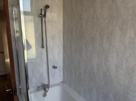 3 bedroom Terraced House to let in Tintern Avenue, Westcliff-on-Sea, SS0