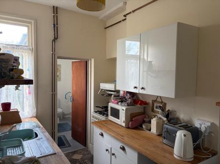 3 bedroom Terraced House to let in Tintern Avenue, Westcliff-on-Sea, SS0