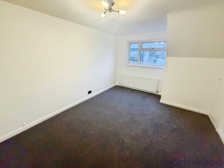 3 bedroom Semi-detached house for sale in Greenways, Benfleet, SS7