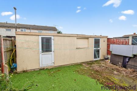 3 bedroom End of terrace house for sale in Kenneth Road, Basildon, SS13
