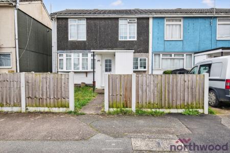 3 bedroom End of terrace house for sale in Kenneth Road, Basildon, SS13