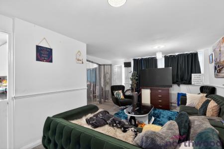 3 bedroom End of terrace house for sale in Kenneth Road, Basildon, SS13